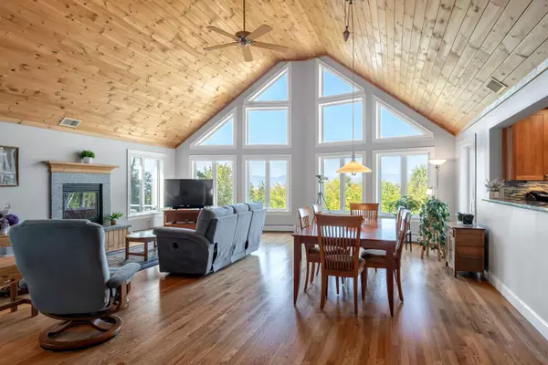 48 White Mountain WAY, Bridgton, ME 04009