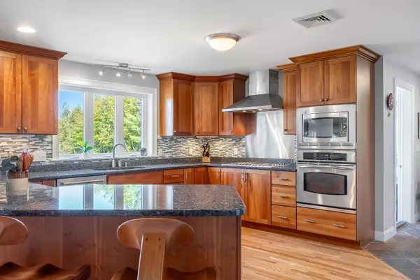 48 White Mountain WAY, Bridgton, ME 04009