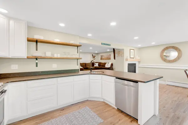 10 E Pinnacle RD #10, Bridgton, ME 04009