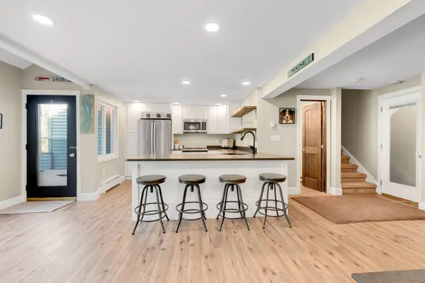 10 E Pinnacle RD #10, Bridgton, ME 04009