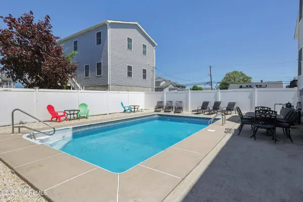 203 Arnold Avenue, Point Pleasant Beach, NJ 08742