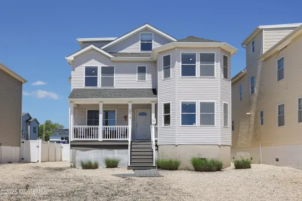 203 Arnold Avenue, Point Pleasant Beach, NJ 08742