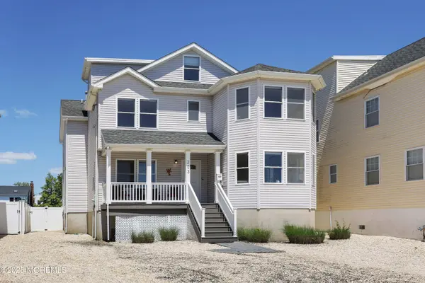 203 Arnold Avenue, Point Pleasant Beach, NJ 08742