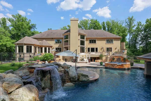 6 Bordens Brook Way, Holmdel, NJ 07733