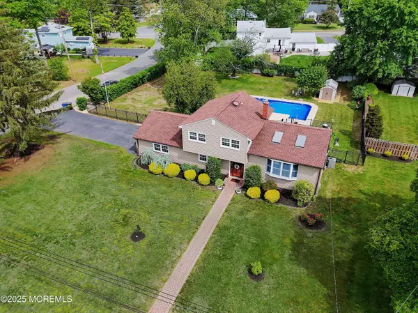 2 Nassau Place, Middletown, NJ 07748