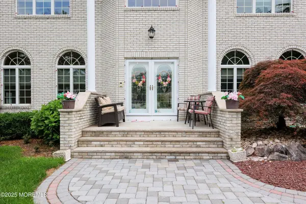 3 Magnolia Court, Matawan, NJ 07747