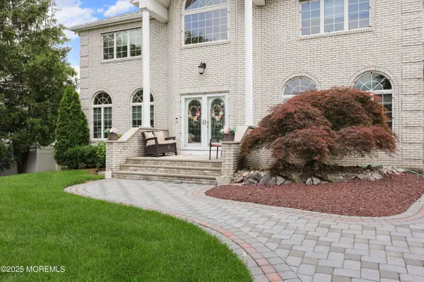 3 Magnolia Court, Matawan, NJ 07747