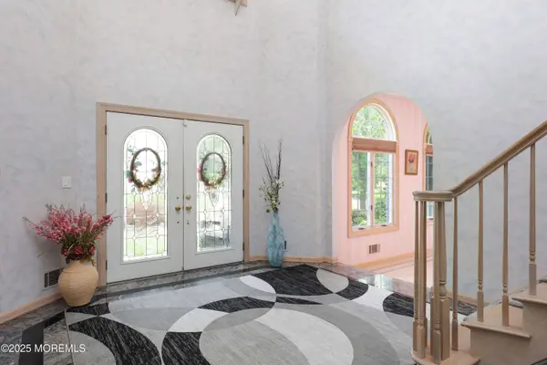 3 Magnolia Court, Matawan, NJ 07747