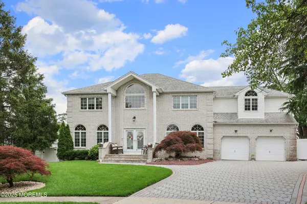 3 Magnolia Court, Matawan, NJ 07747