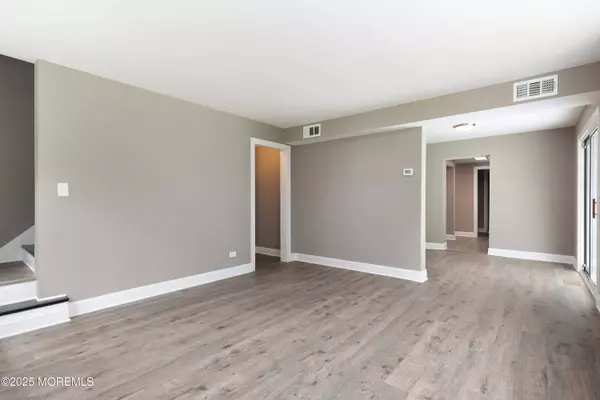 14 School Lane, Roosevelt, NJ 08555