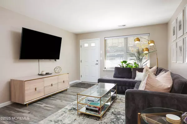 207 Harvest Way #607, Toms River, NJ 08755