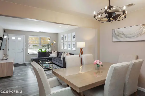 207 Harvest Way, Toms River, NJ 08755