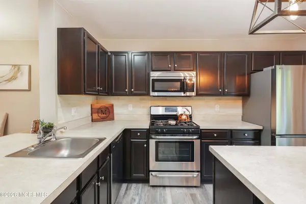 207 Harvest Way, Toms River, NJ 08755