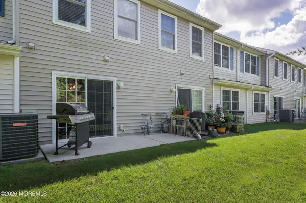 207 Harvest Way, Toms River, NJ 08755