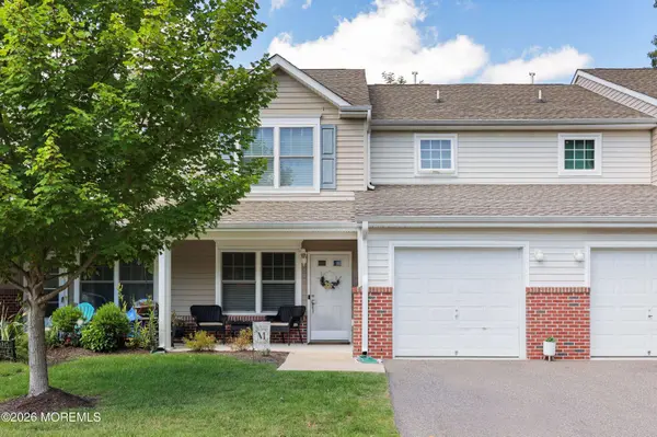 207 Harvest Way, Toms River, NJ 08755