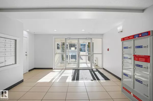 #311 9523 160 AV NW, Edmonton, AB T5Z 0M4