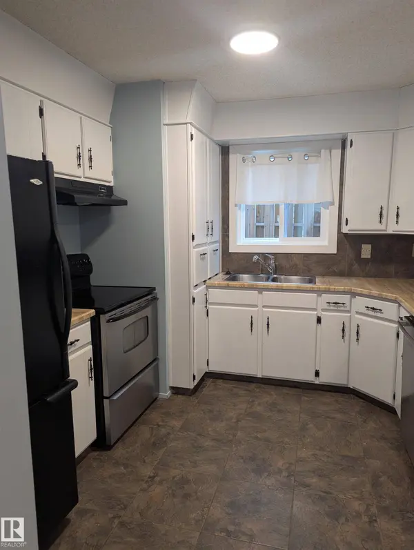 #2 9140 149 ST NW, Edmonton, AB T5R 1C2