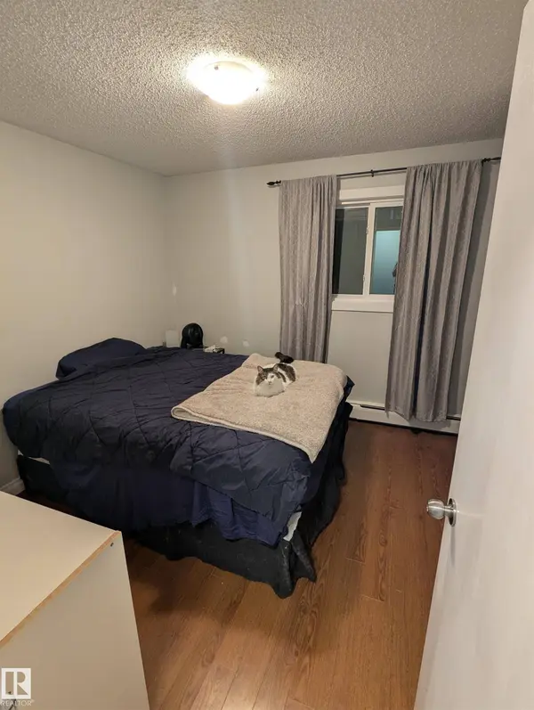 #2 9140 149 ST NW, Edmonton, AB T5R 1C2