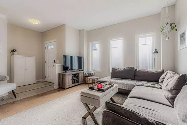 1237 Reunion RD Northwest, Airdrie, AB T4B 0Z7