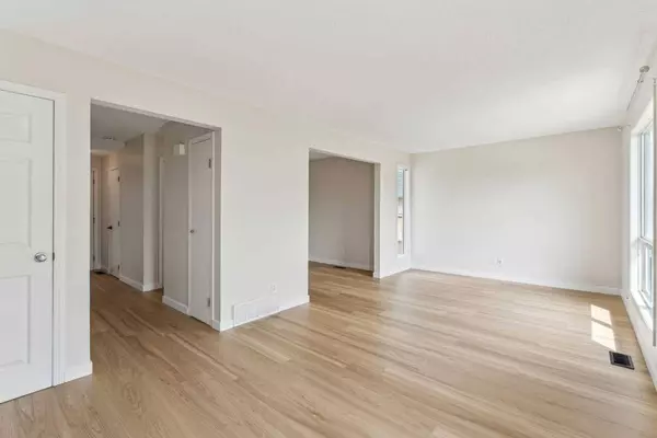 5425 Pensacola CRES SE #59, Calgary, AB T2A 2G7