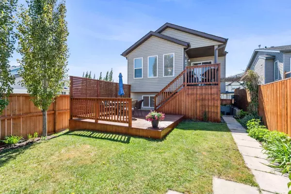 325 Covecreek Close NE, Calgary, AB T3K 0J4