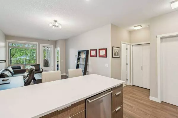 823 5 AVE NW #329, Calgary, AB T2N 0R5