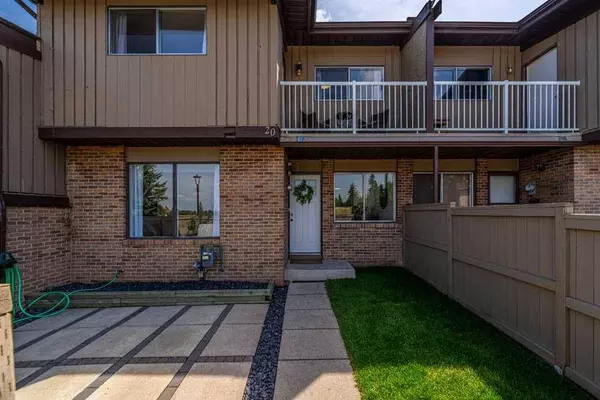 1055 72 AVE NW #20, Calgary, AB T2K 5S4