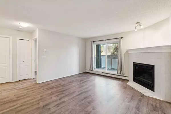 10 Sierra Morena Mews SW #318, Calgary, AB T3H 3K6