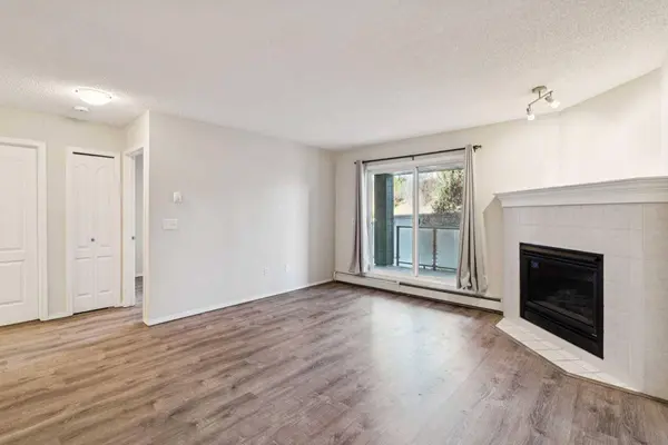 10 Sierra Morena Mews SW #318, Calgary, AB T3H 3K6