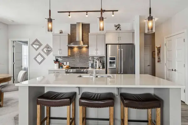 10 Market BLVD SE #1403, Airdrie, AB T4A 0W8