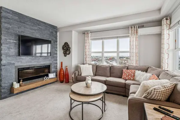 10 Market BLVD SE #1403, Airdrie, AB T4A 0W8