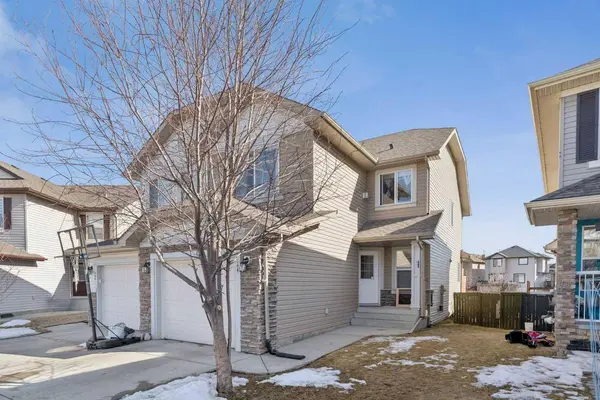 144 Canals CIR SW, Airdrie, AB T4B 3E9