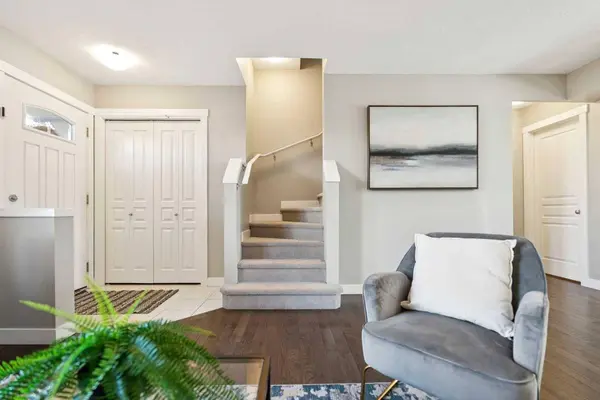 420 Mckenzie Towne SQ SE, Calgary, AB T2Z 1E3