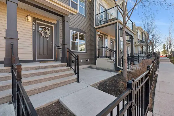 420 Mckenzie Towne SQ SE, Calgary, AB T2Z 1E3