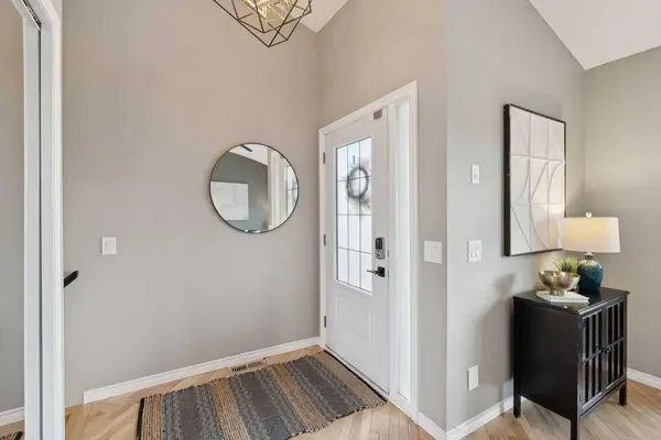 16223 6 ST SW, Calgary, AB T2Y 1Z1