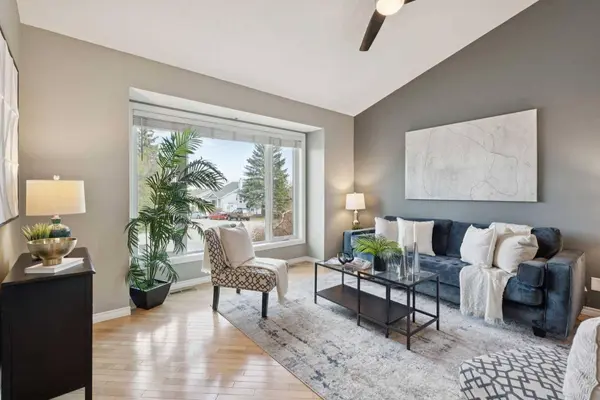 16223 6 ST SW, Calgary, AB T2Y 1Z1