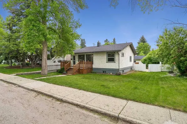 6636 18 ST SE, Calgary, AB T2C 0M6