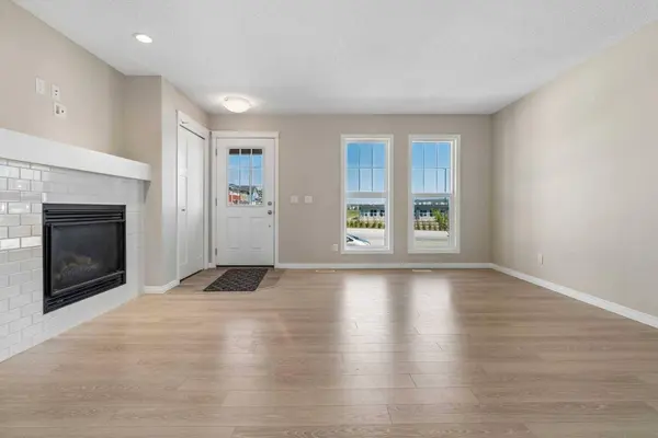 229 Fireside DR, Cochrane, AB T4C 2L4