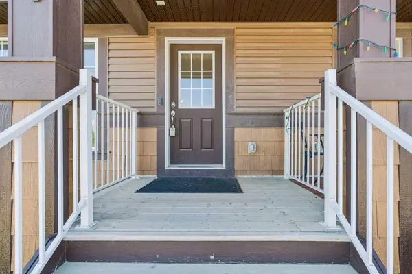 229 Fireside DR, Cochrane, AB T4C 2L4