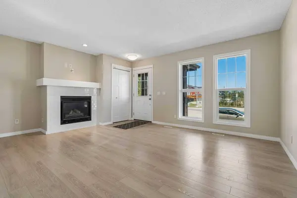 229 Fireside DR, Cochrane, AB T4C 2L4