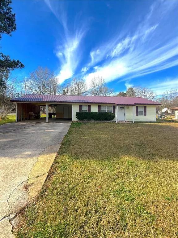 518 Arlington Street, Coushatta, LA 71019