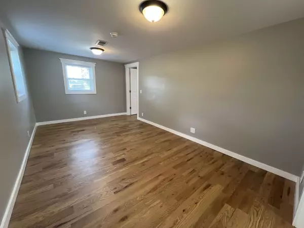 300 Kirk Ln, Gallatin, TN 37066