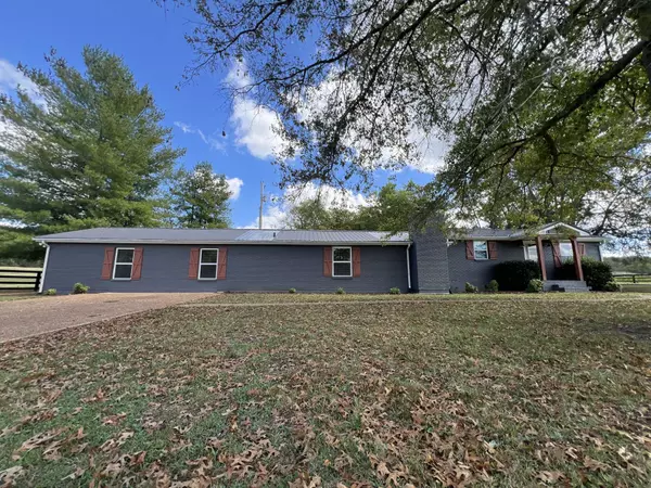 300 Kirk Ln, Gallatin, TN 37066