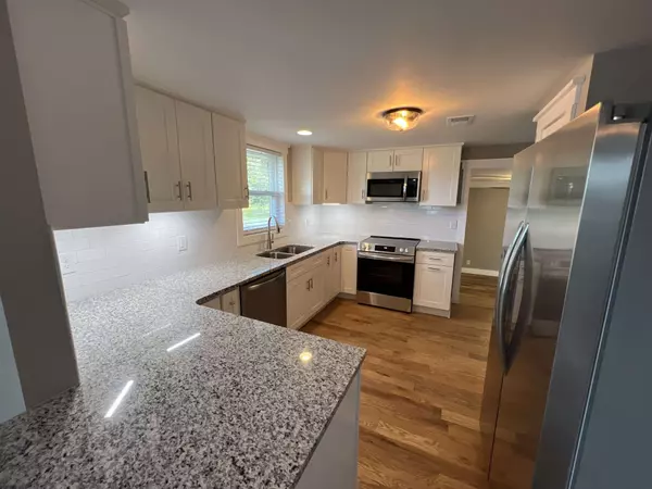 300 Kirk Ln, Gallatin, TN 37066