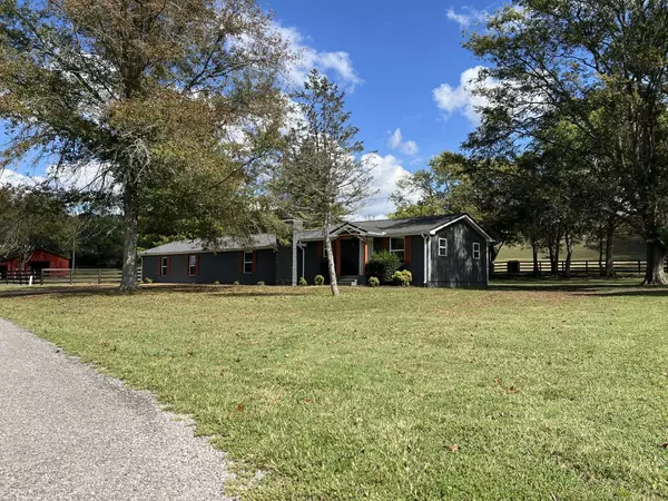 300 Kirk Ln, Gallatin, TN 37066