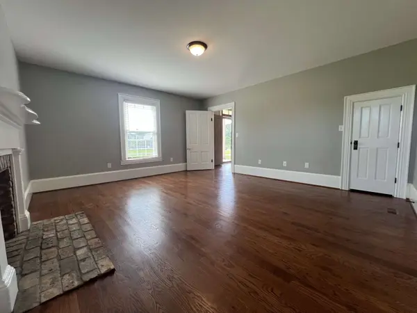 290 Kirk Ln, Gallatin, TN 37066