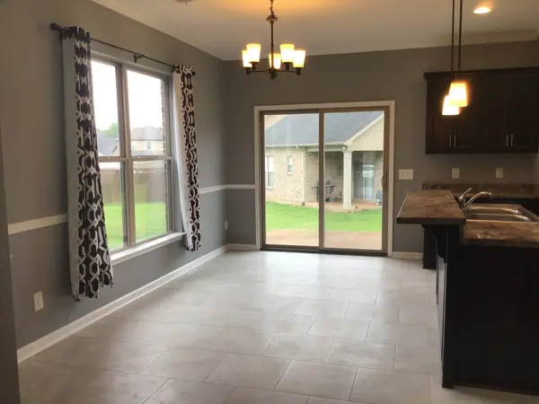 145 Annapolis Bend Cir, Hendersonville, TN 37075
