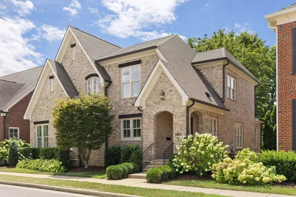 108 Ransom Ave, Nashville, TN 37205