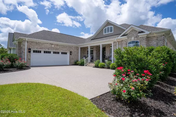 8652 Compass Pointe West Wynd NE, Leland, NC 28451