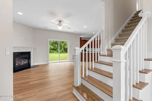8064 W Highcroft DR NE, Leland, NC 28451